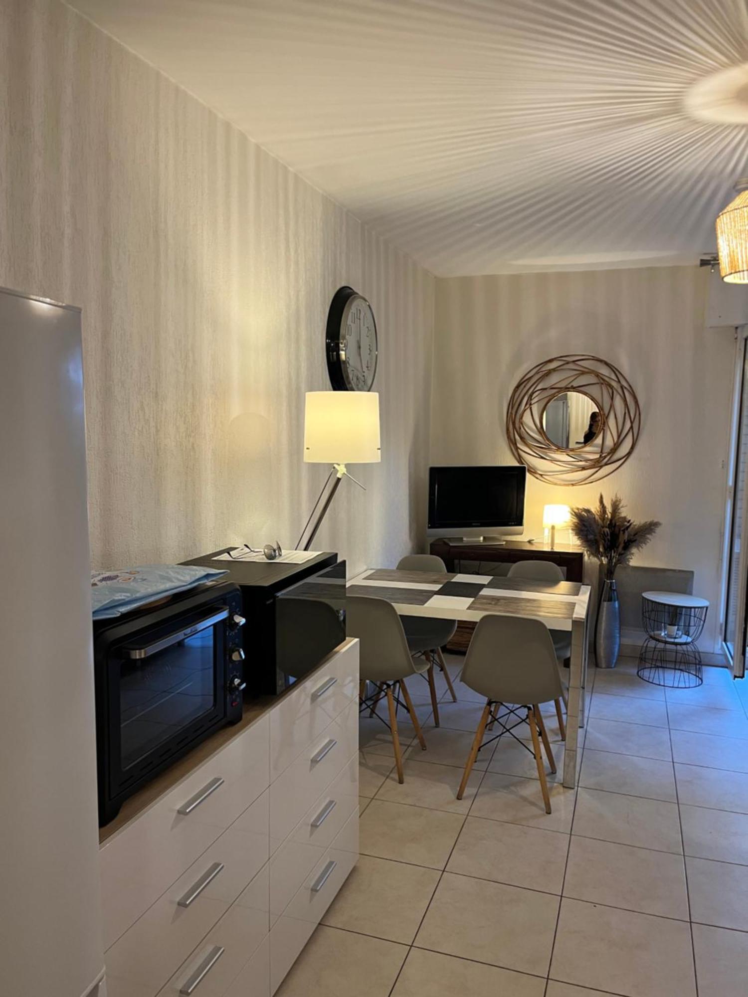 Appartement T2 Avec Terrasse Centre Ville D'Aix En Provence Экс-ан-Прованс Экстерьер фото